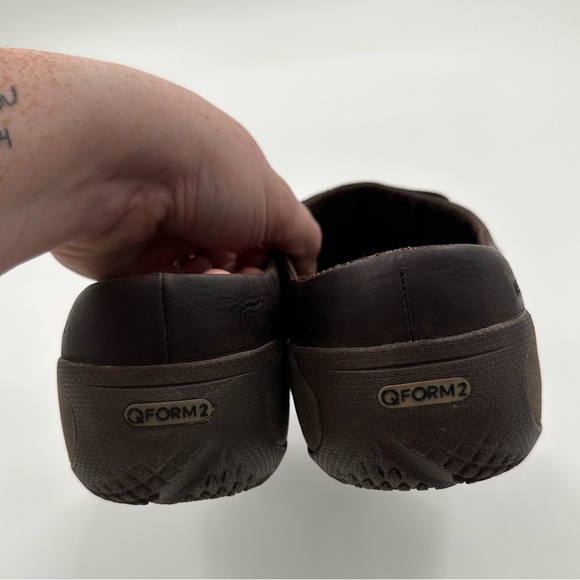 Merrell Brown Leather Encore Slip On Clogs - Picture 7 of 9